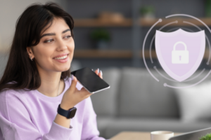 Cómo proteger mi privacidad al usar asistentes de voz